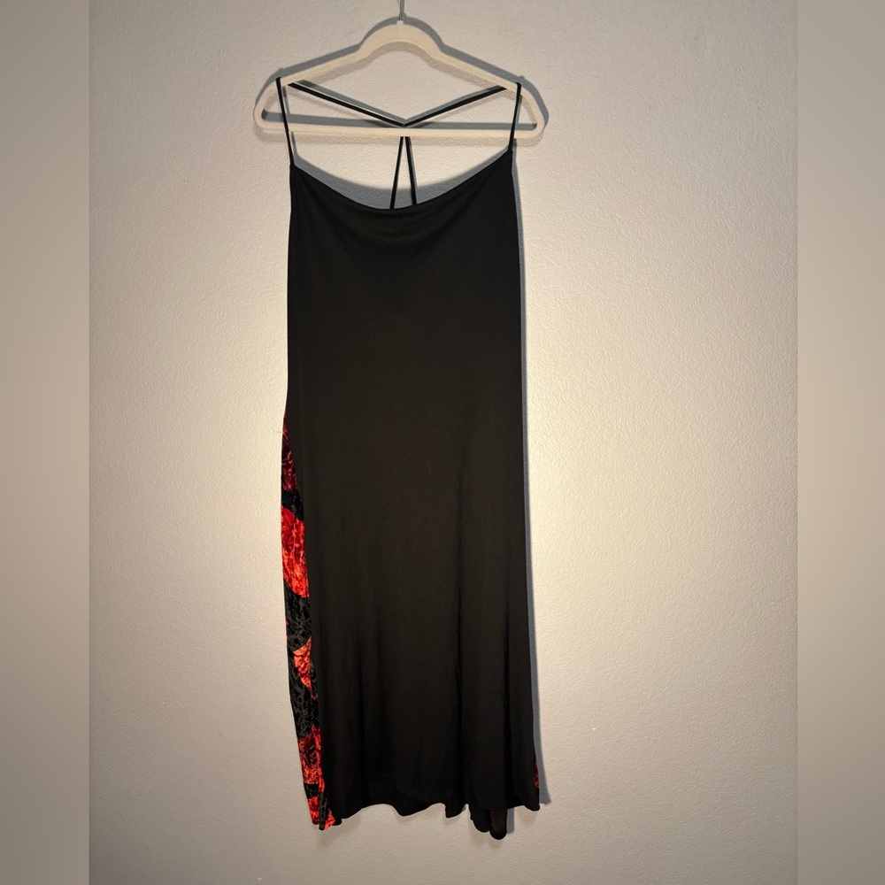 ByVINNIK Black Maxi/ Midi Scoop Neck Slip On Dress w/ Red Rose Velvet Side ❤️